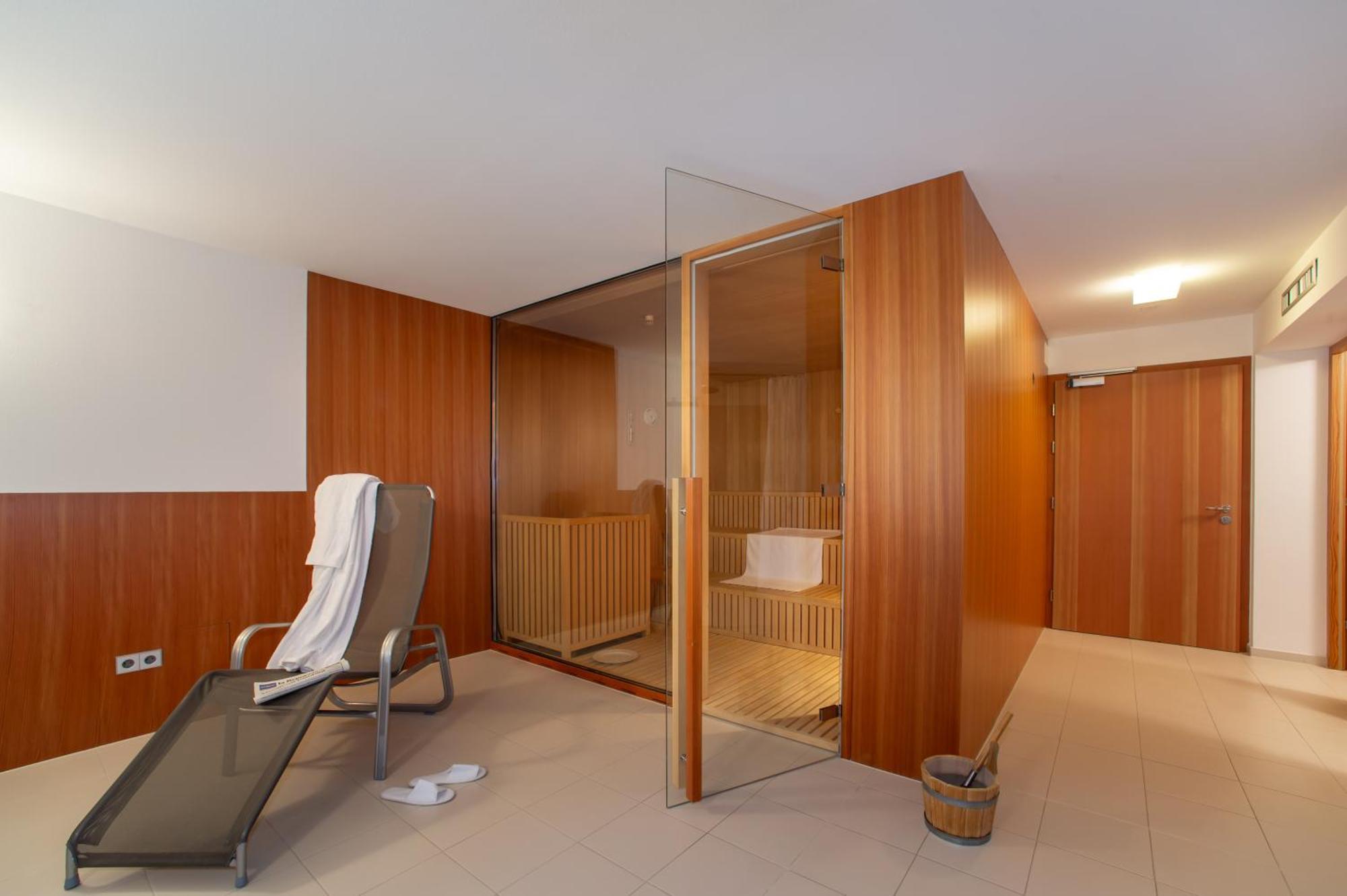 Bed & Breakfast Hotel Nives Зольда Экстерьер фото